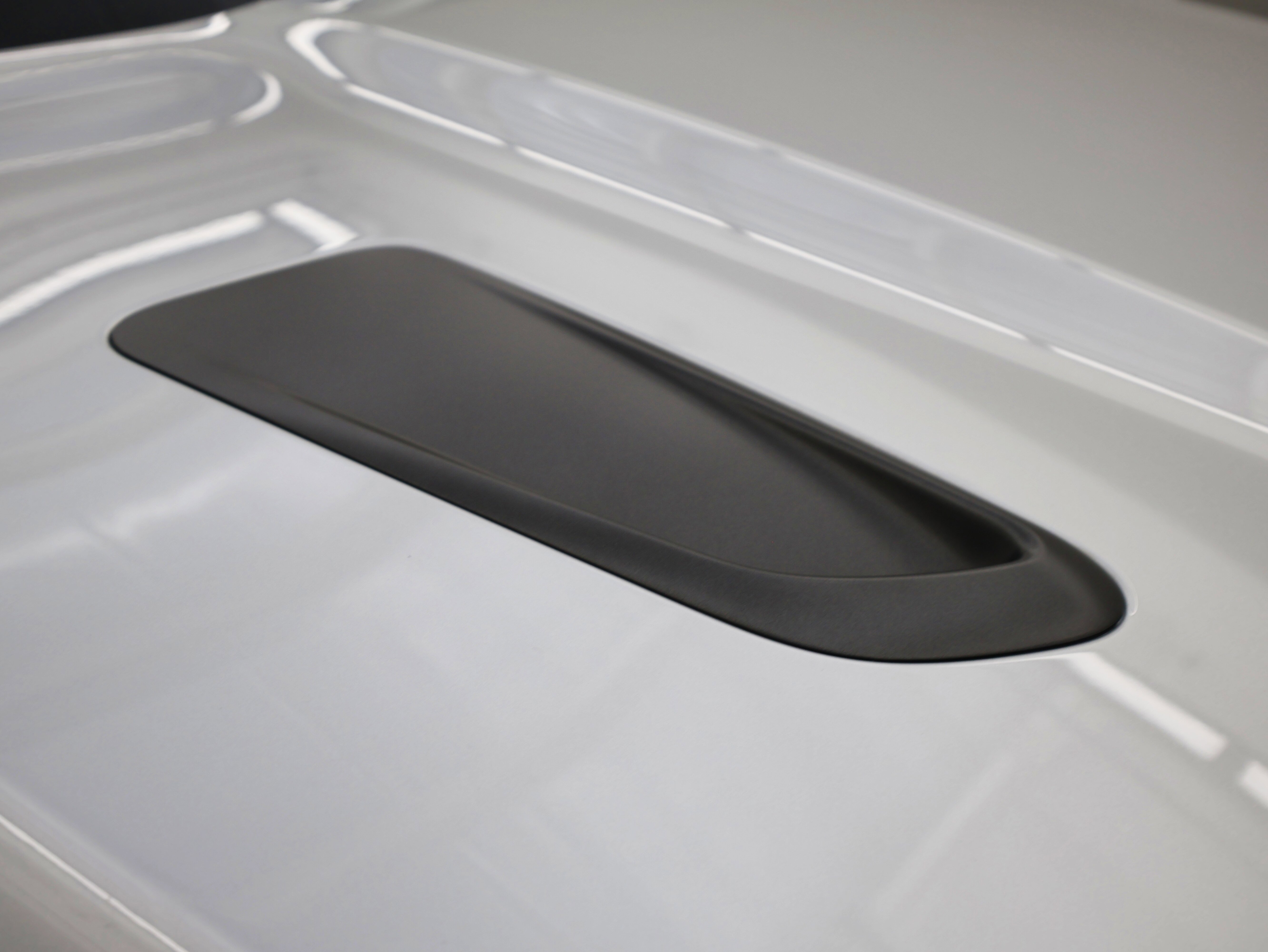 Used 2020 Jaguar F-PACE SVR image 16