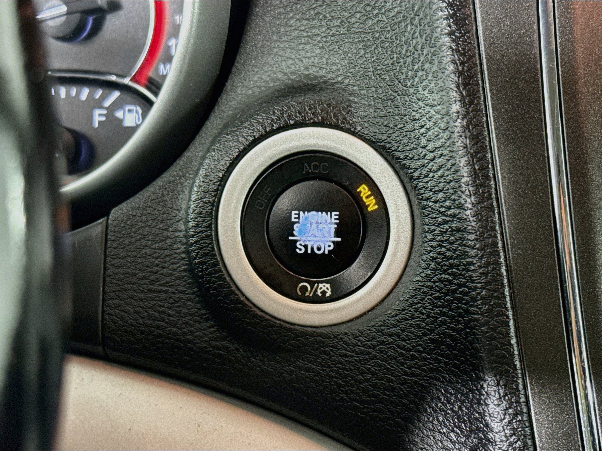 Used 2020 Dodge Journey SE w/ SE Popular Equipment Group FWD image 18