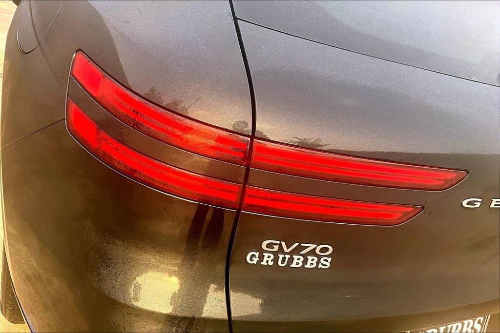 Used 2025 Genesis GV70 3.5T Sport image 39