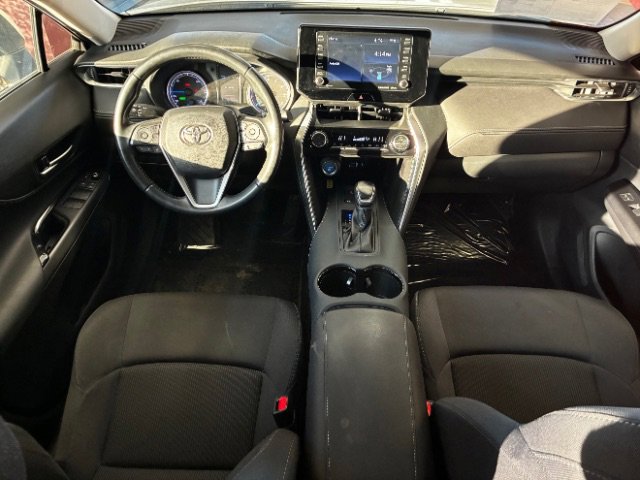 Used 2021 Toyota Venza LE w/ Carpet Mat Package (TMS) image 3