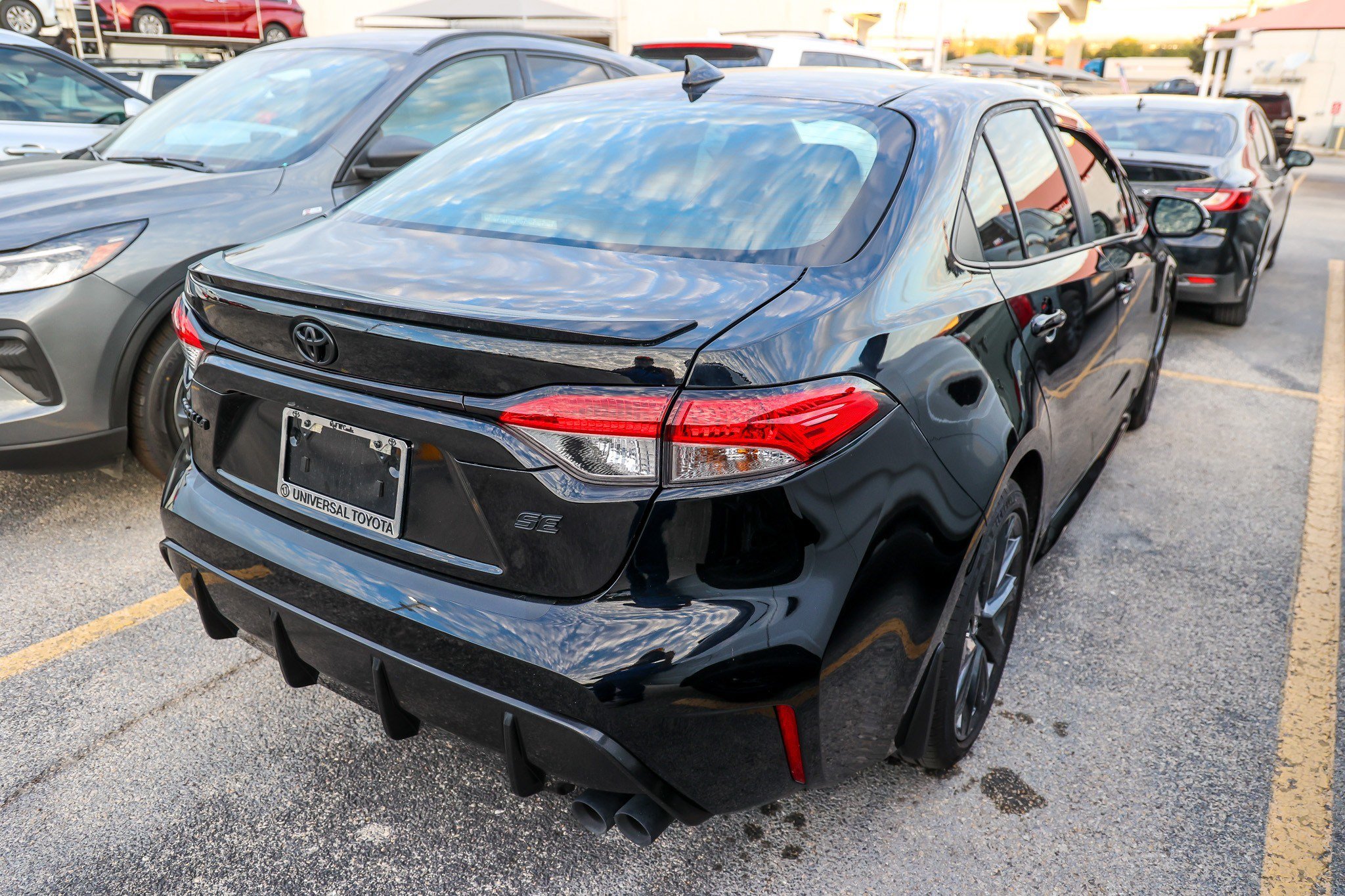 Used 2026 Toyota Corolla SE FWD image 7