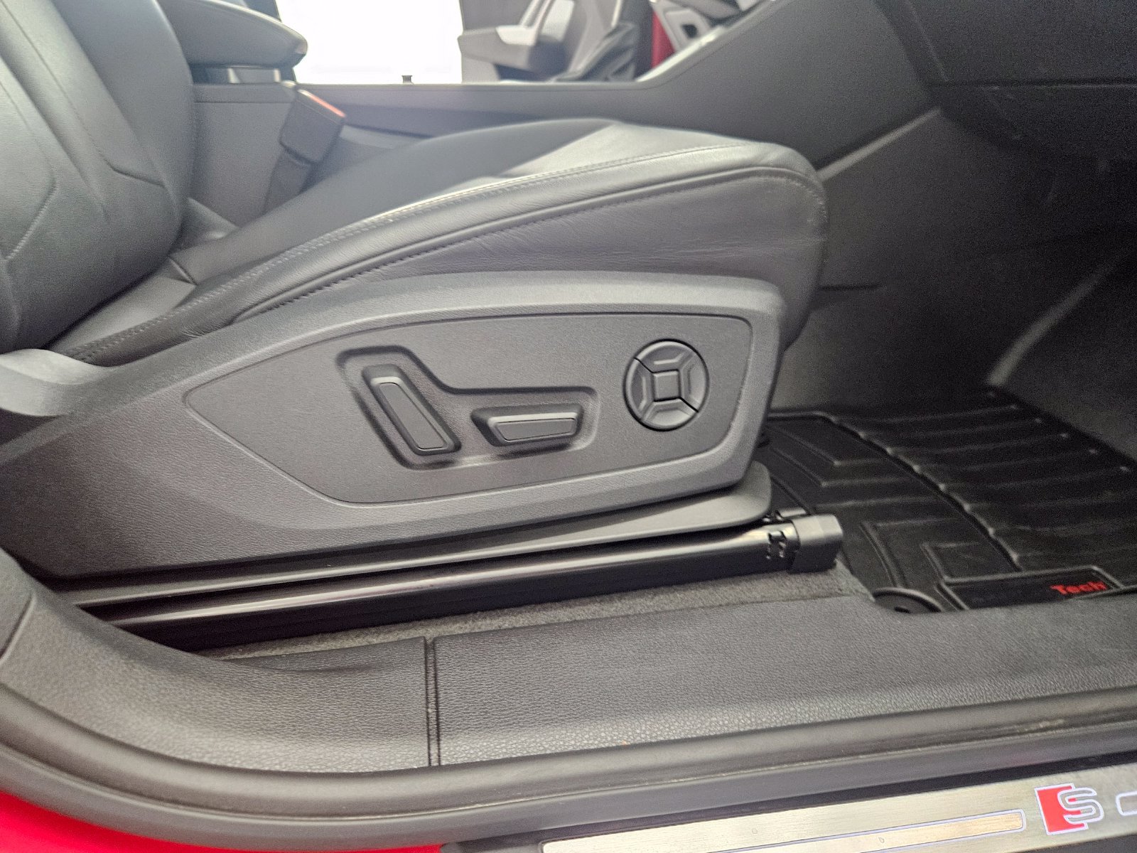 Used 2025 Audi Q3 2.0T Premium AWD/4WD image 30
