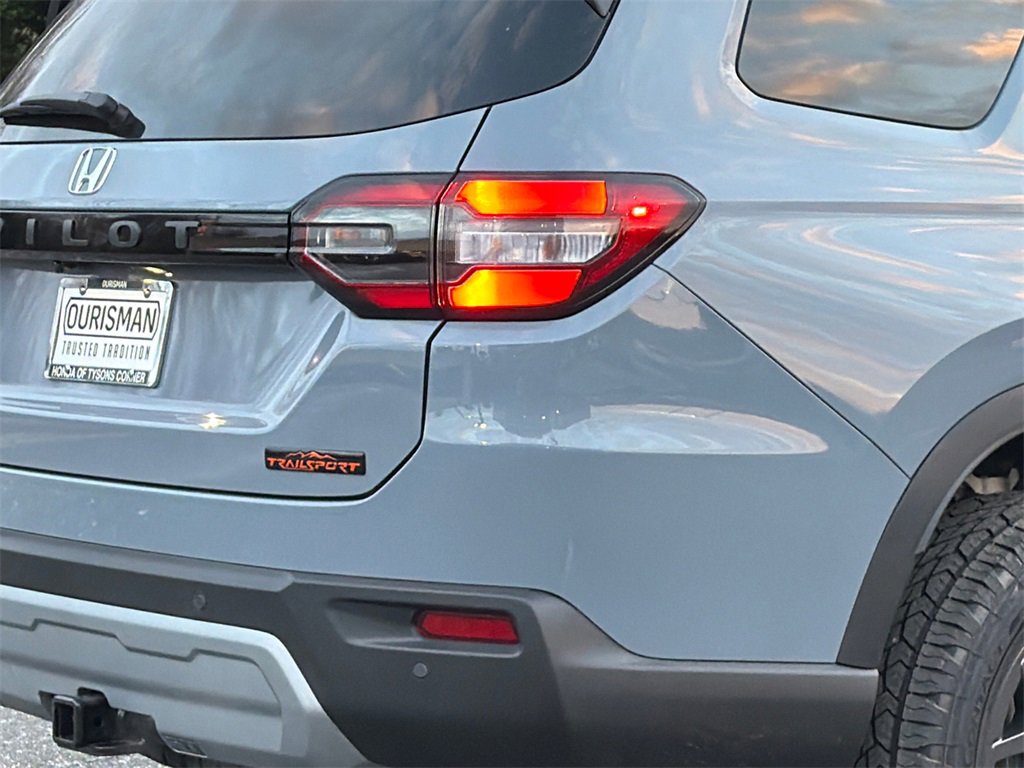 New 2025 Honda Pilot TrailSport image 6