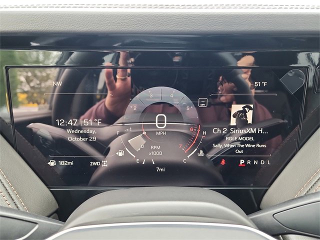 New 2026 GMC Yukon XL AT4 image 28