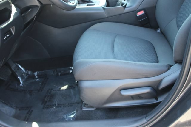 Used 2024 Toyota RAV4 LE AWD/4WD image 20
