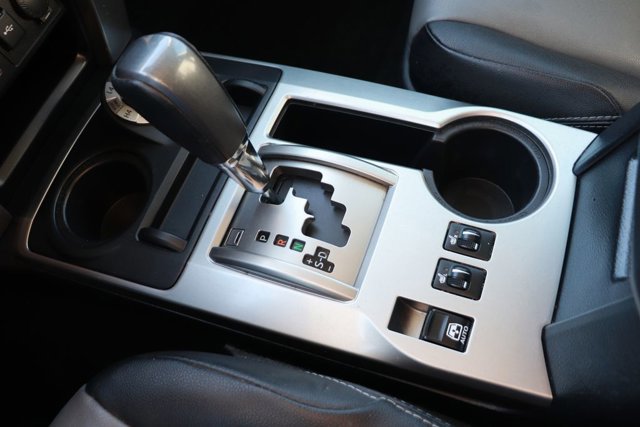 Used 2022 Toyota 4Runner SR5 Premium image 16