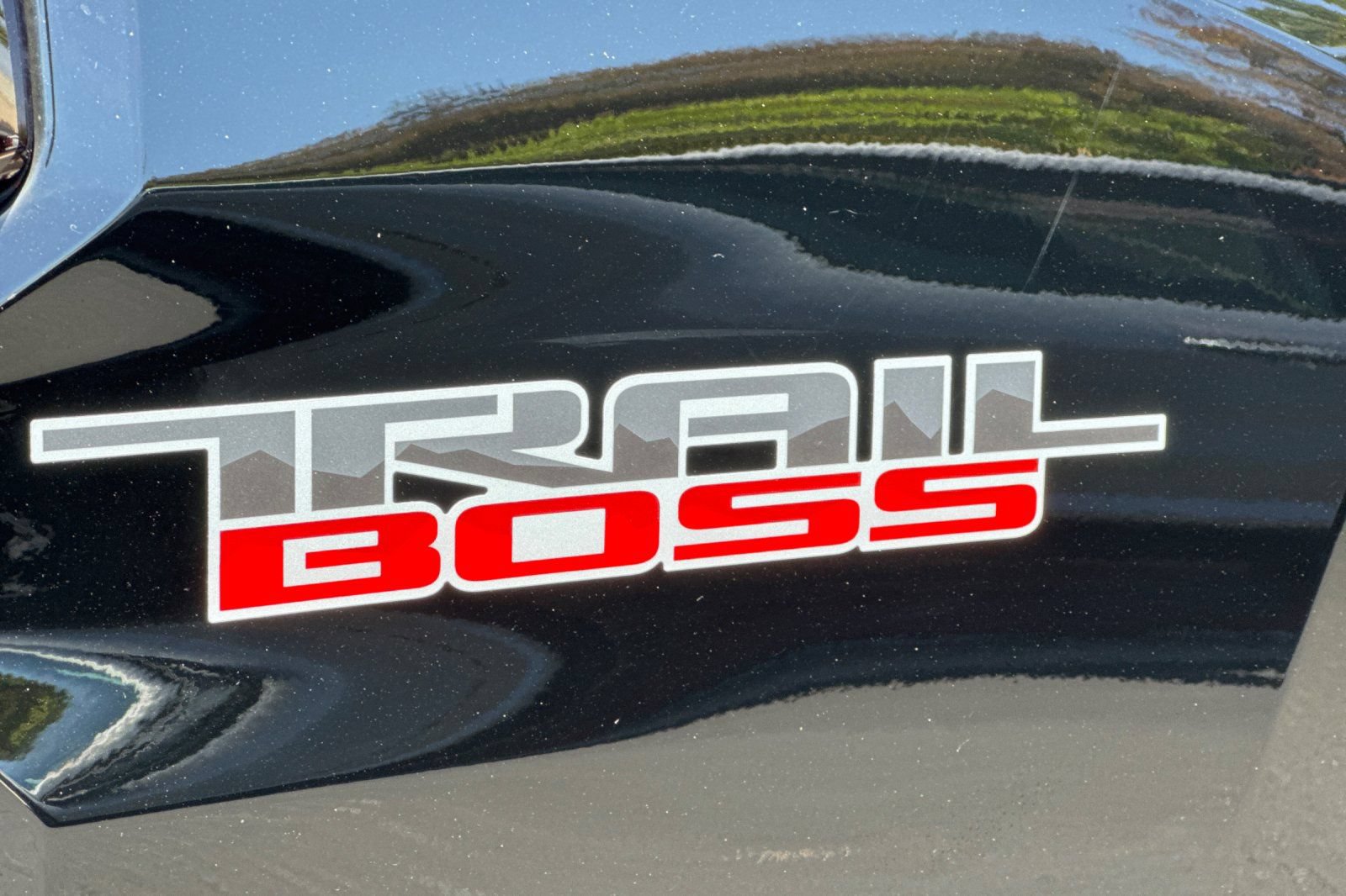 Used 2026 Chevrolet Colorado Trail Boss AWD/4WD image 47