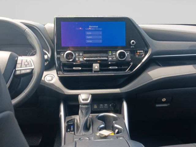 Used 2023 Toyota Highlander XSE AWD/4WD image 12