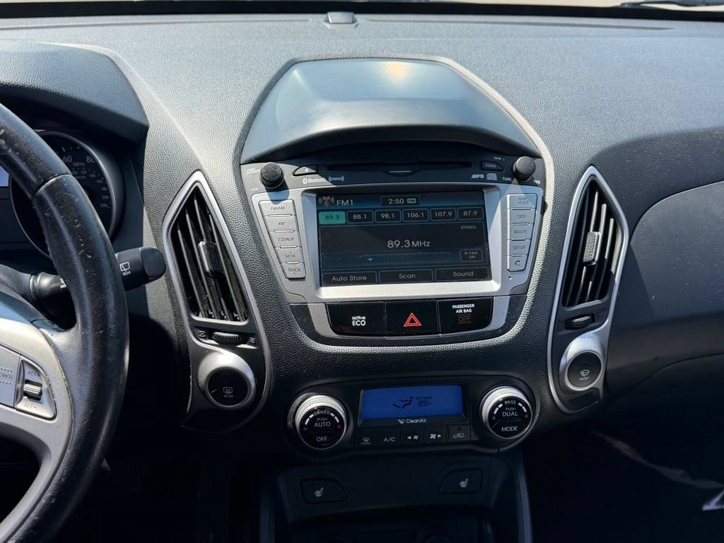 Used 2012 Hyundai Tucson Limited w/ Premium Pkg FWD image 3