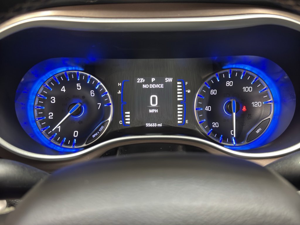 Used 2024 Chrysler Voyager LX image 29