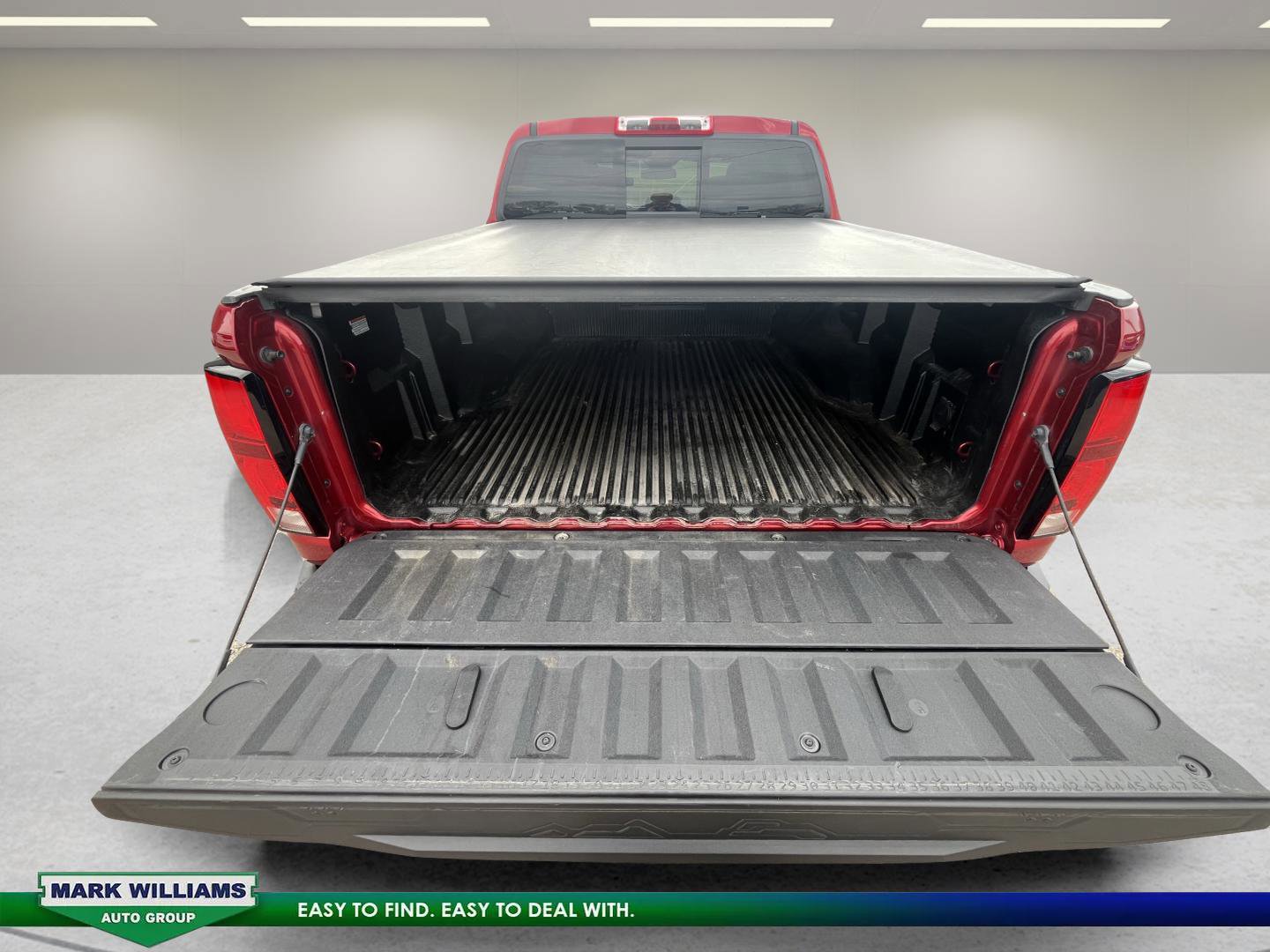 Used 2023 Chevrolet Colorado Z71 w/ Z71 Convenience Package 2 image 32