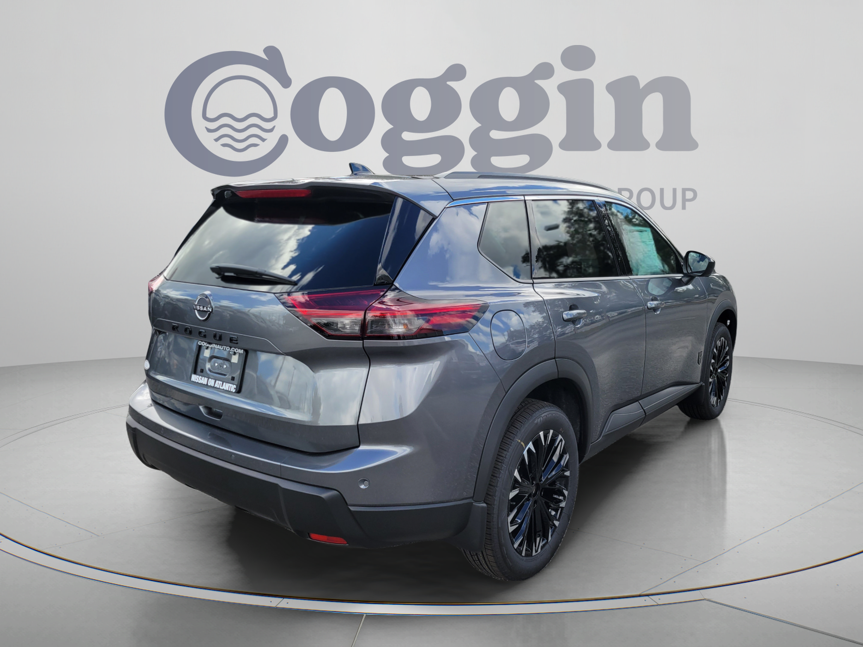 New 2026 Nissan Rogue Dark Armor FWD image 5