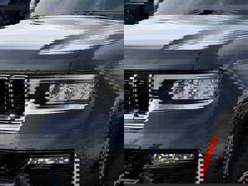 New 2026 Jeep Grand Cherokee Summit image 11