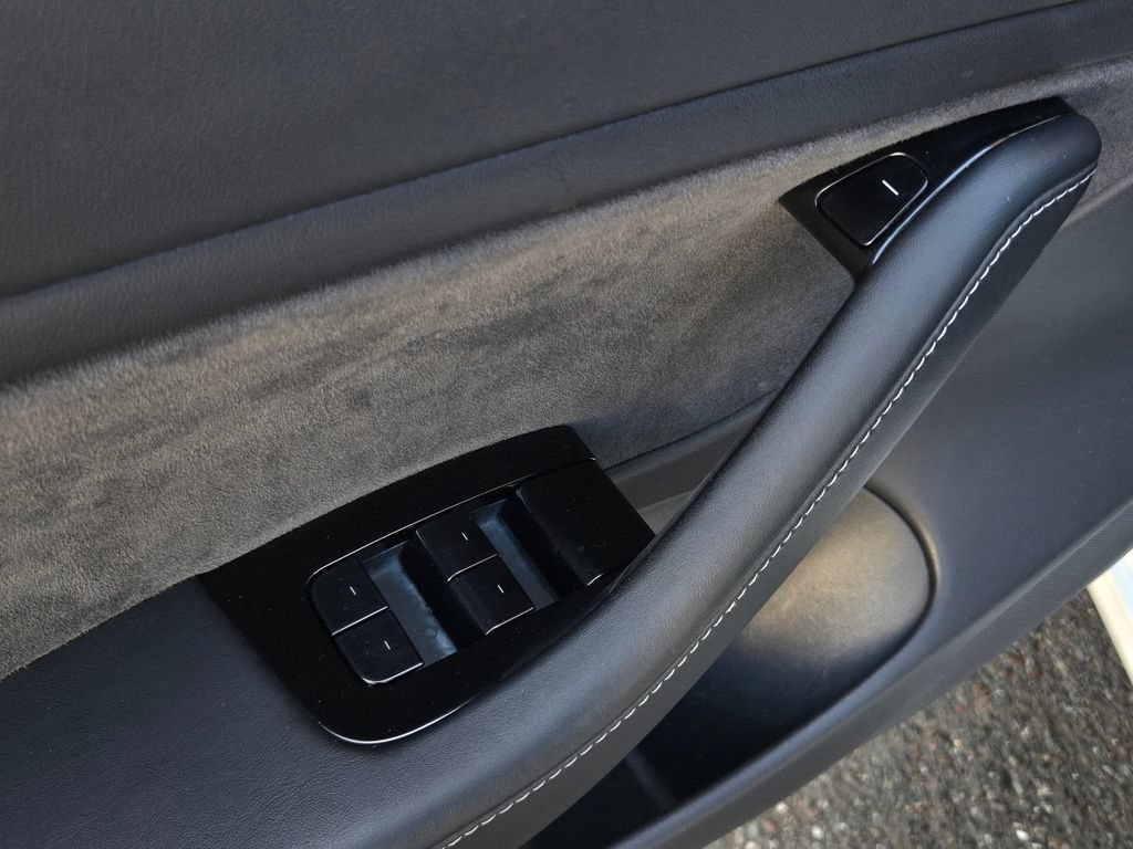 Used 2019 Tesla Model 3 RWD image 12