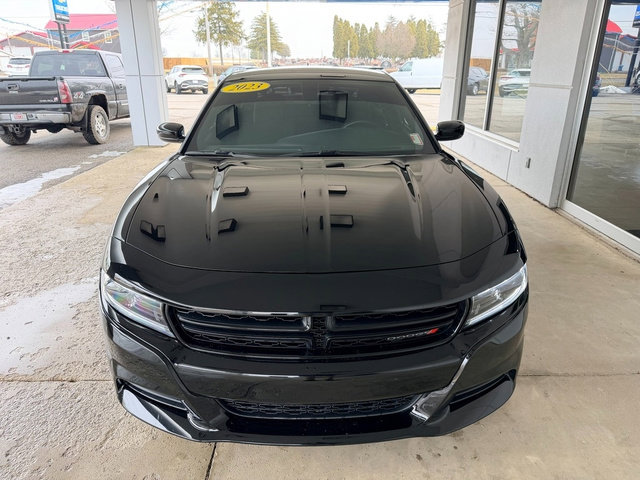 Used 2023 Dodge Charger SXT w/ Blacktop Package image 3