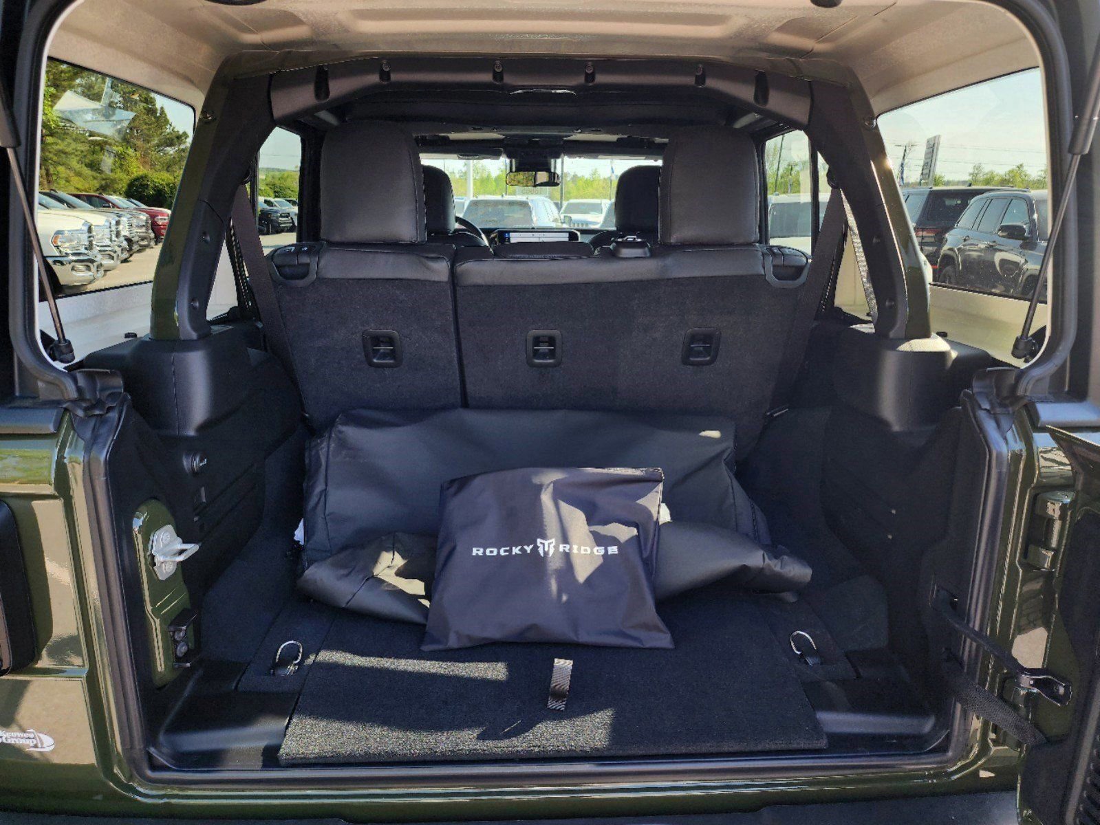 Used 2024 Jeep Wrangler Unlimited Sport image 4