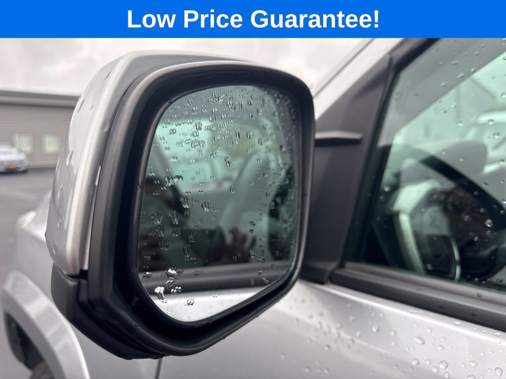 Used 2018 Toyota Tacoma SR5 AWD/4WD image 14