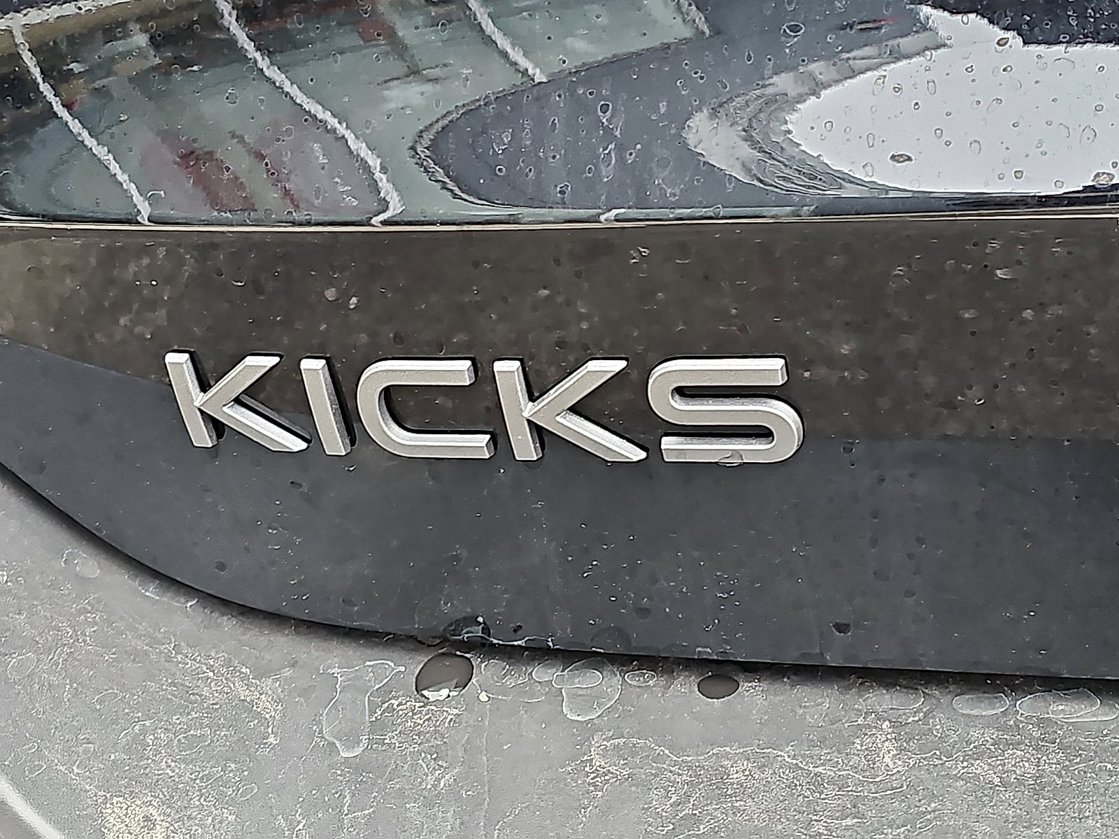 New 2026 Nissan Kicks SR w/ SR Premium Package AWD/4WD image 21