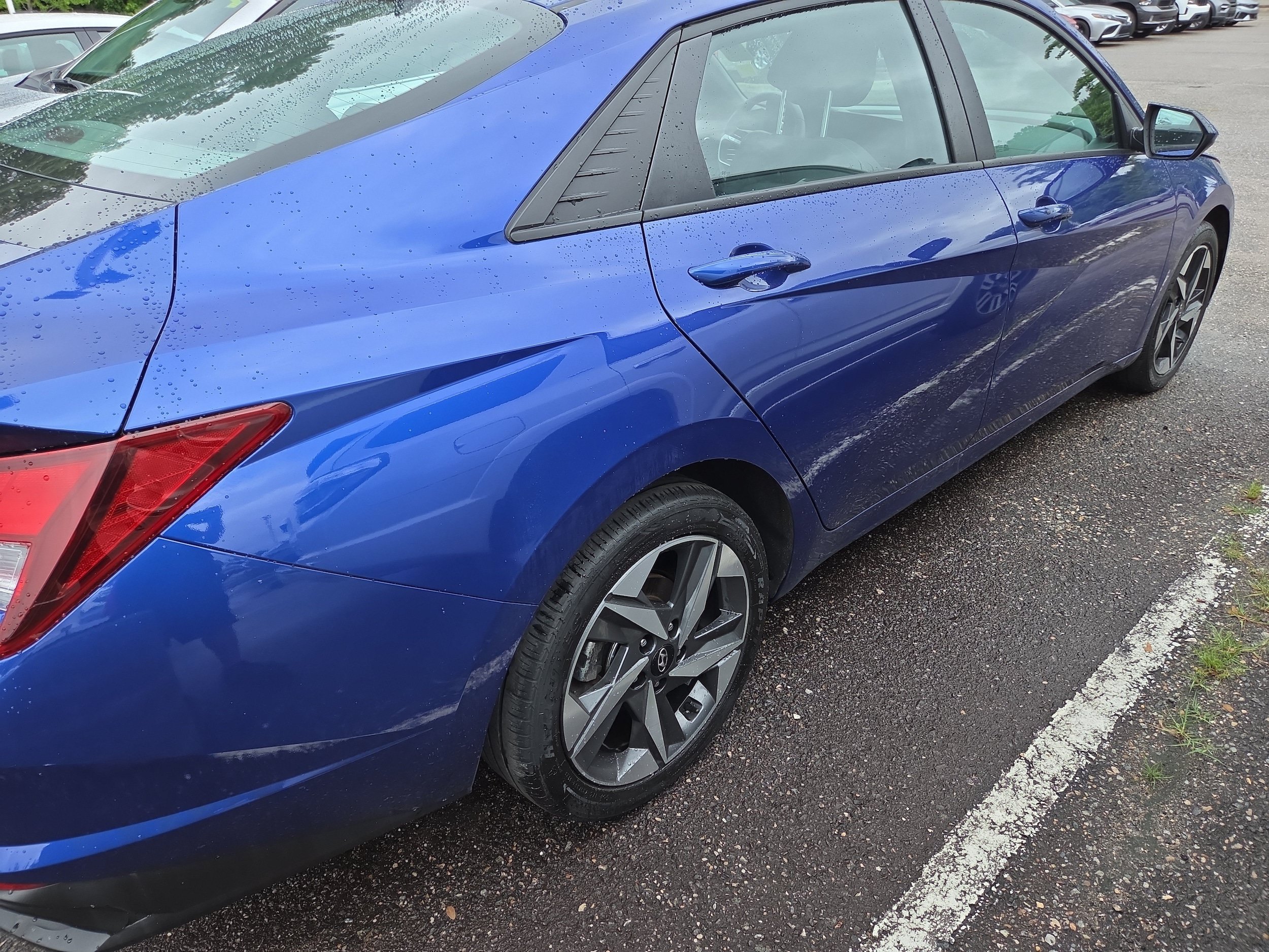 Used 2023 Hyundai Elantra SEL w/ Convenience Package FWD image 11