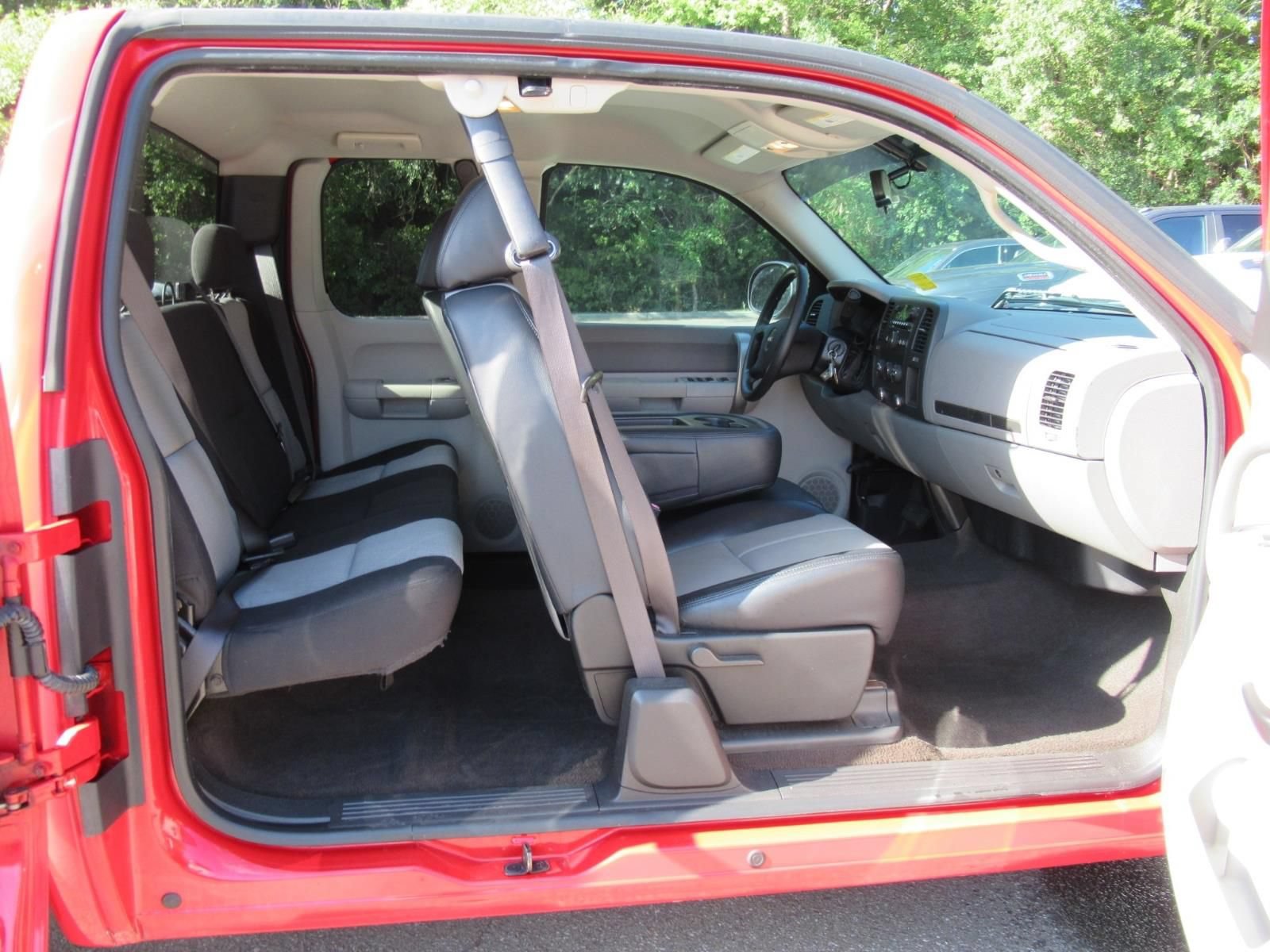 Used 2008 GMC Sierra 1500 W/T w/ Work Truck Preferred Package RWD image 18