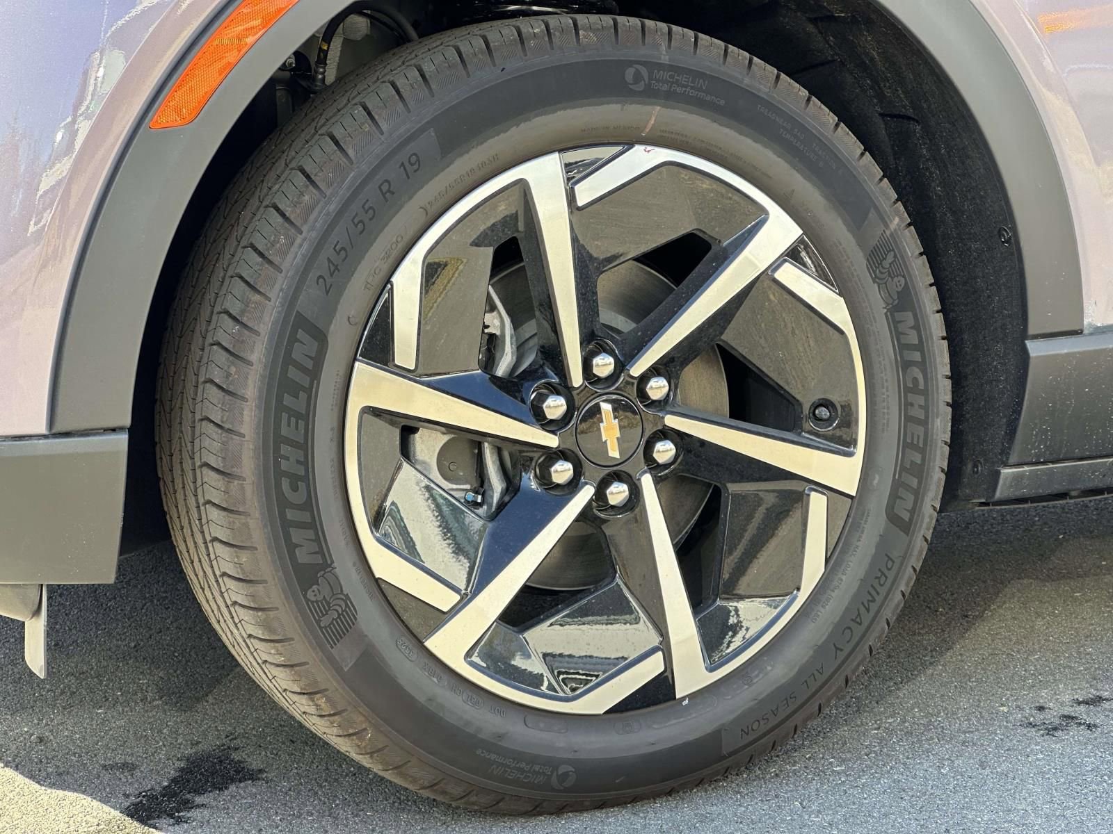 New 2026 Chevrolet Equinox EV LT AWD/4WD image 7
