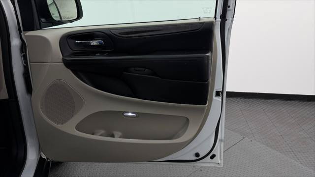 Used 2015 RAM C/V Tradesman FWD image 21