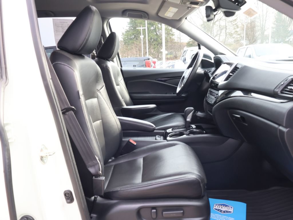 Used 2017 Honda Ridgeline RTL-E image 36