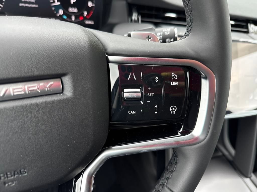 New 2025 Land Rover Discovery Sport S image 21