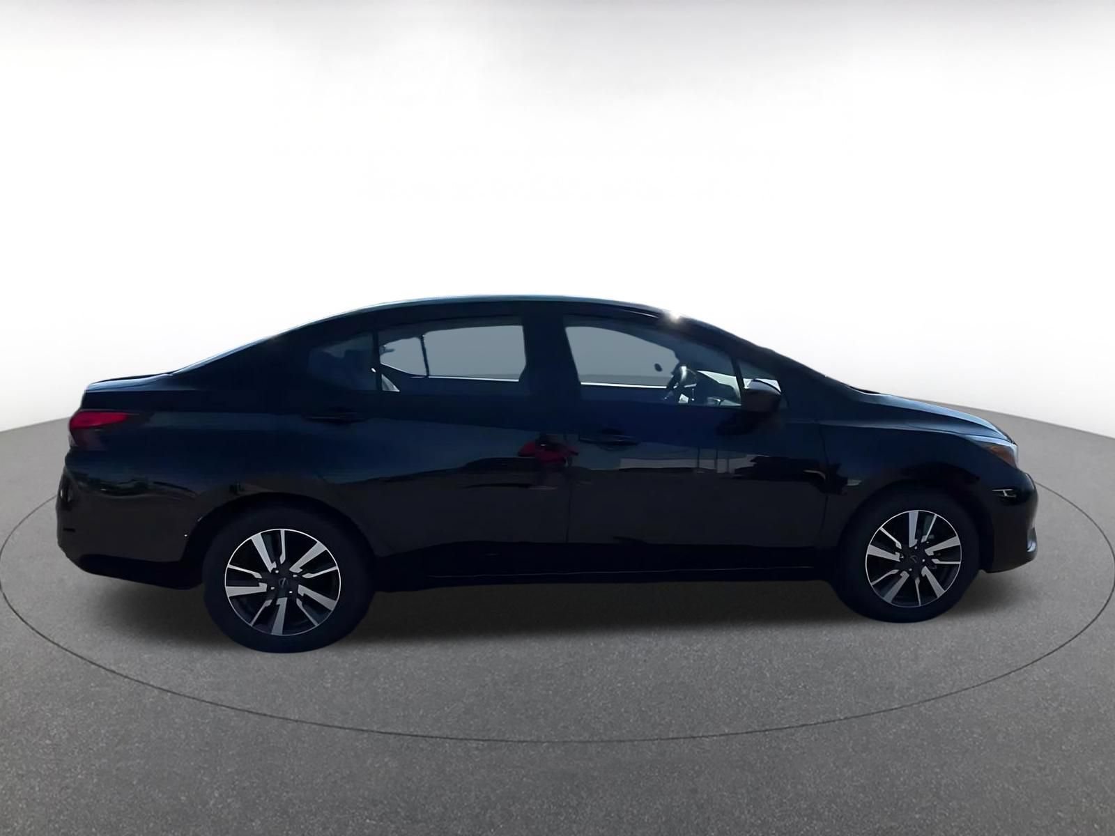 Used 2025 Nissan Versa SV FWD image 13