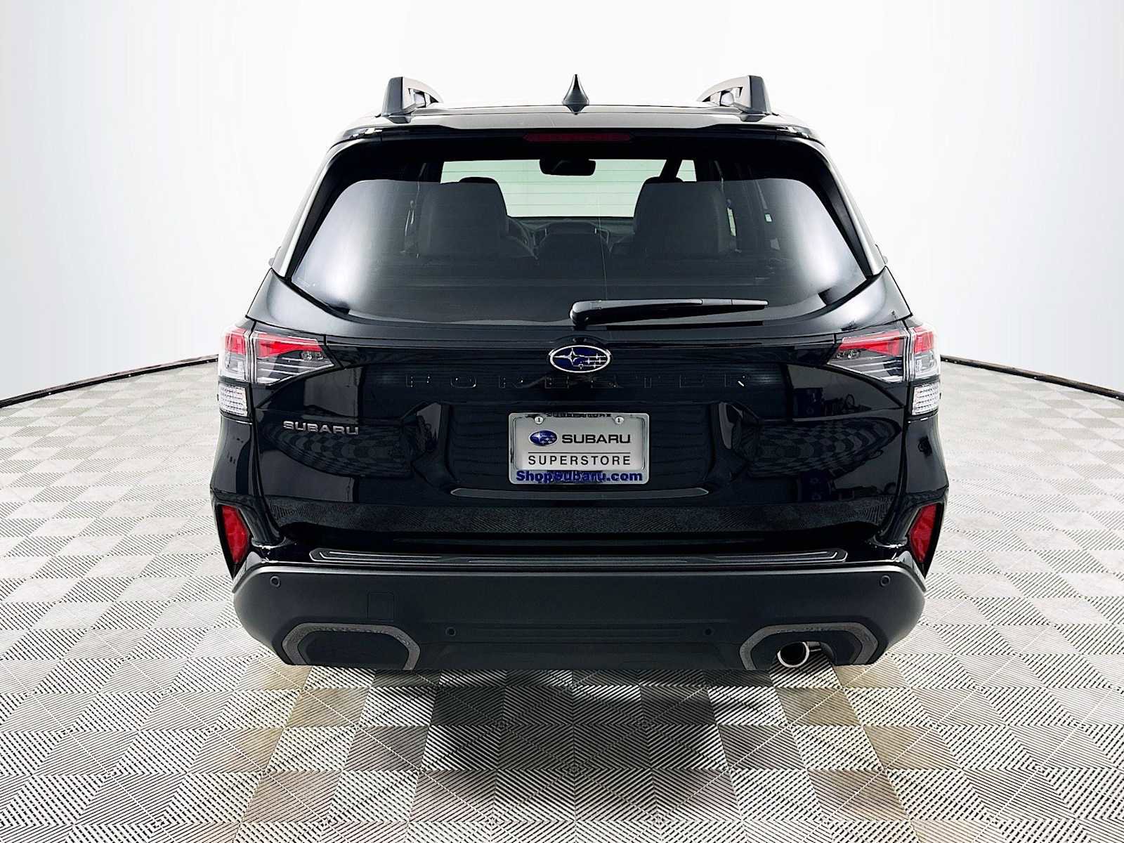 Used 2025 Subaru Forester Limited image 5