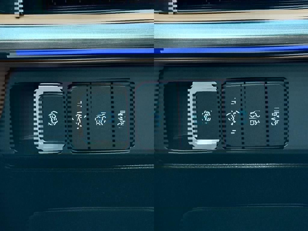 New 2026 Hyundai Santa Fe Limited AWD/4WD image 17