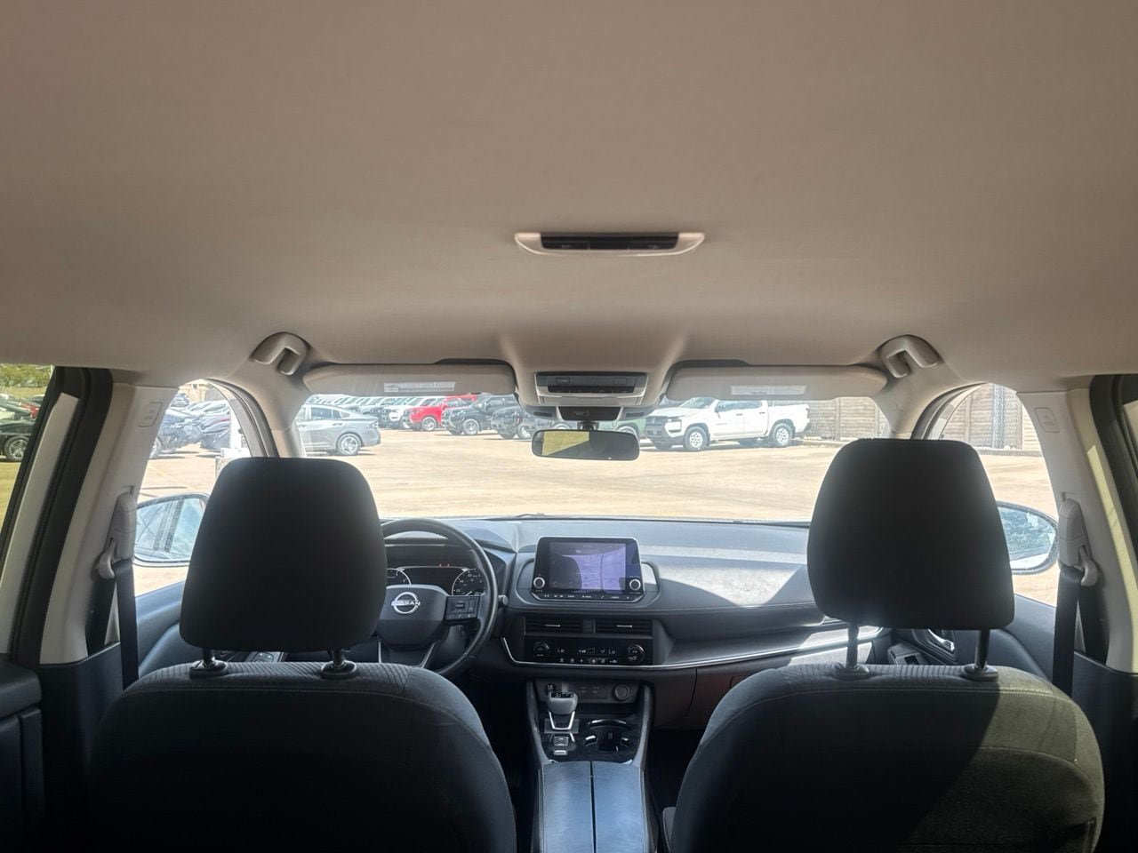 Certified 2025 Nissan Rogue SV FWD image 36