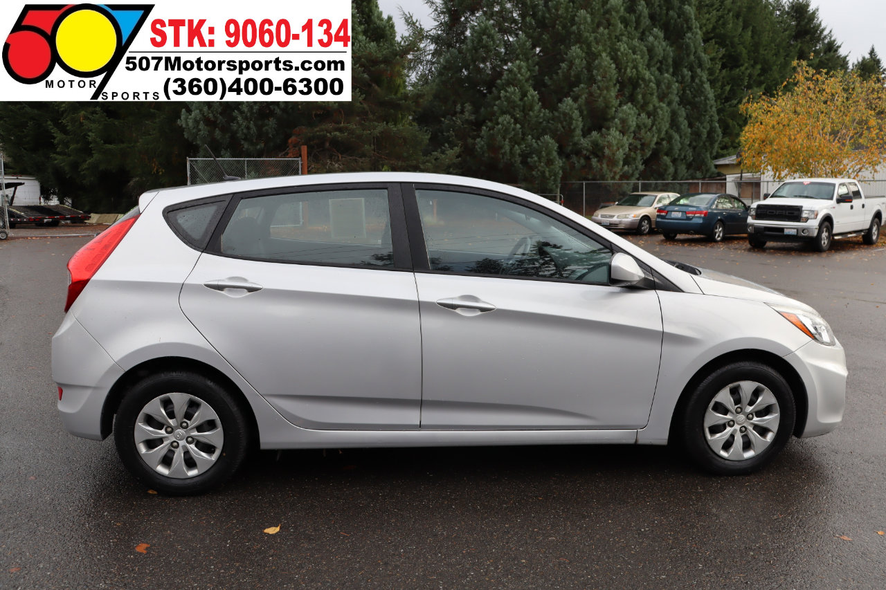 Used 2017 Hyundai Accent SE image 10