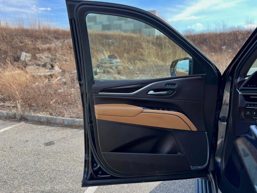 Used 2021 Cadillac Escalade Sport w/ Driver Assist Tech Package image 10