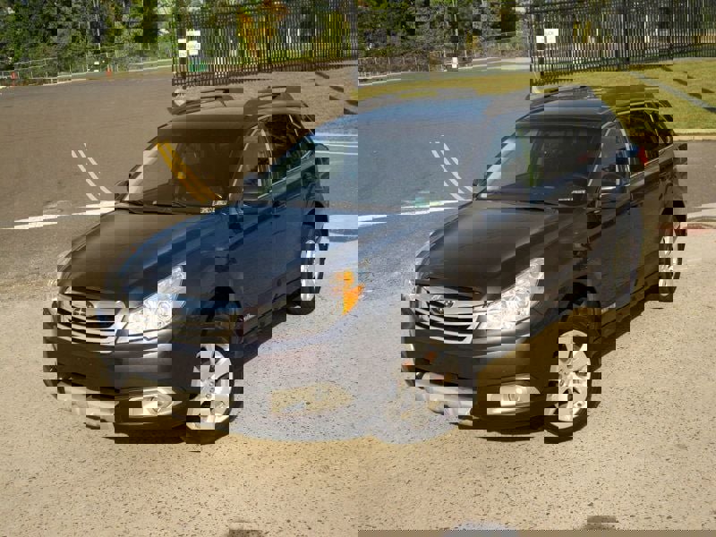 Used 2012 Subaru Outback 2.5i Limited image 4