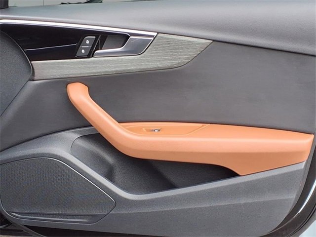 Used 2023 Audi A4 2.0T Premium w/ Convenience Package image 7