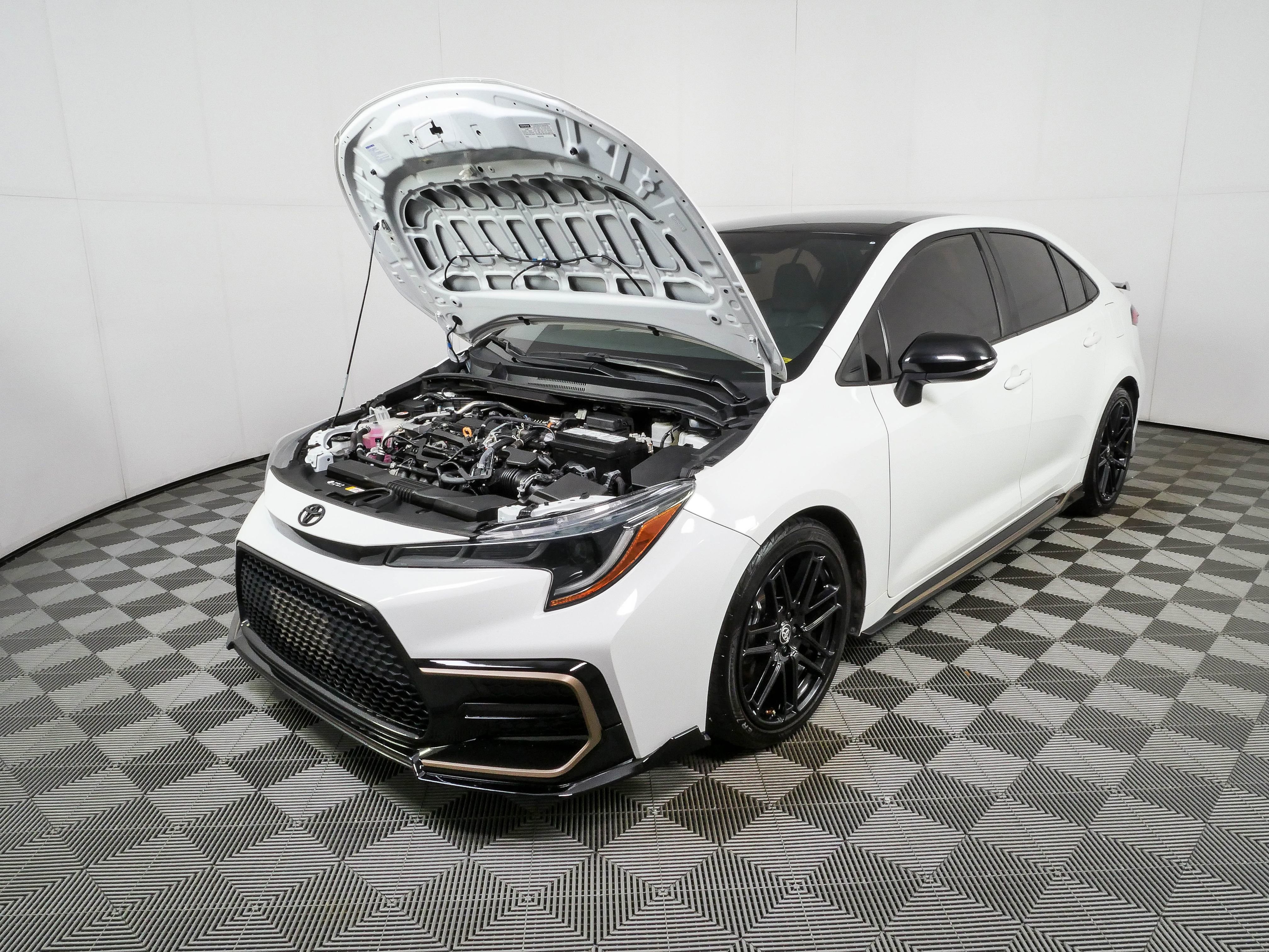 Used 2022 Toyota Corolla SE FWD image 32