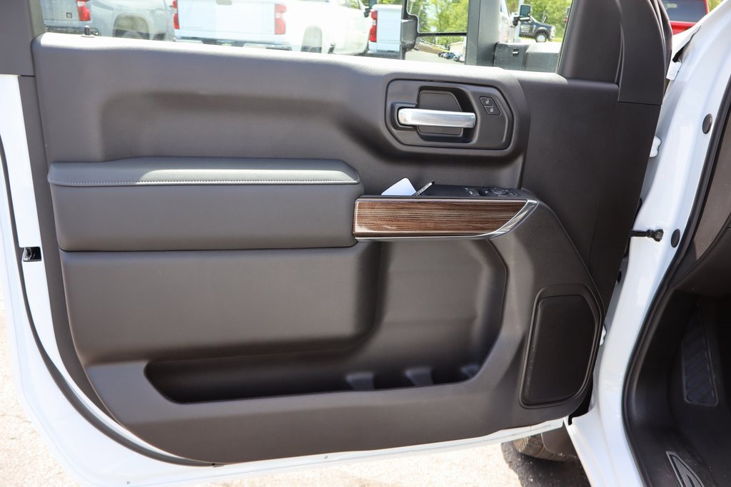 New 2025 Chevrolet Silverado 3500 LT w/ Convenience Package image 7