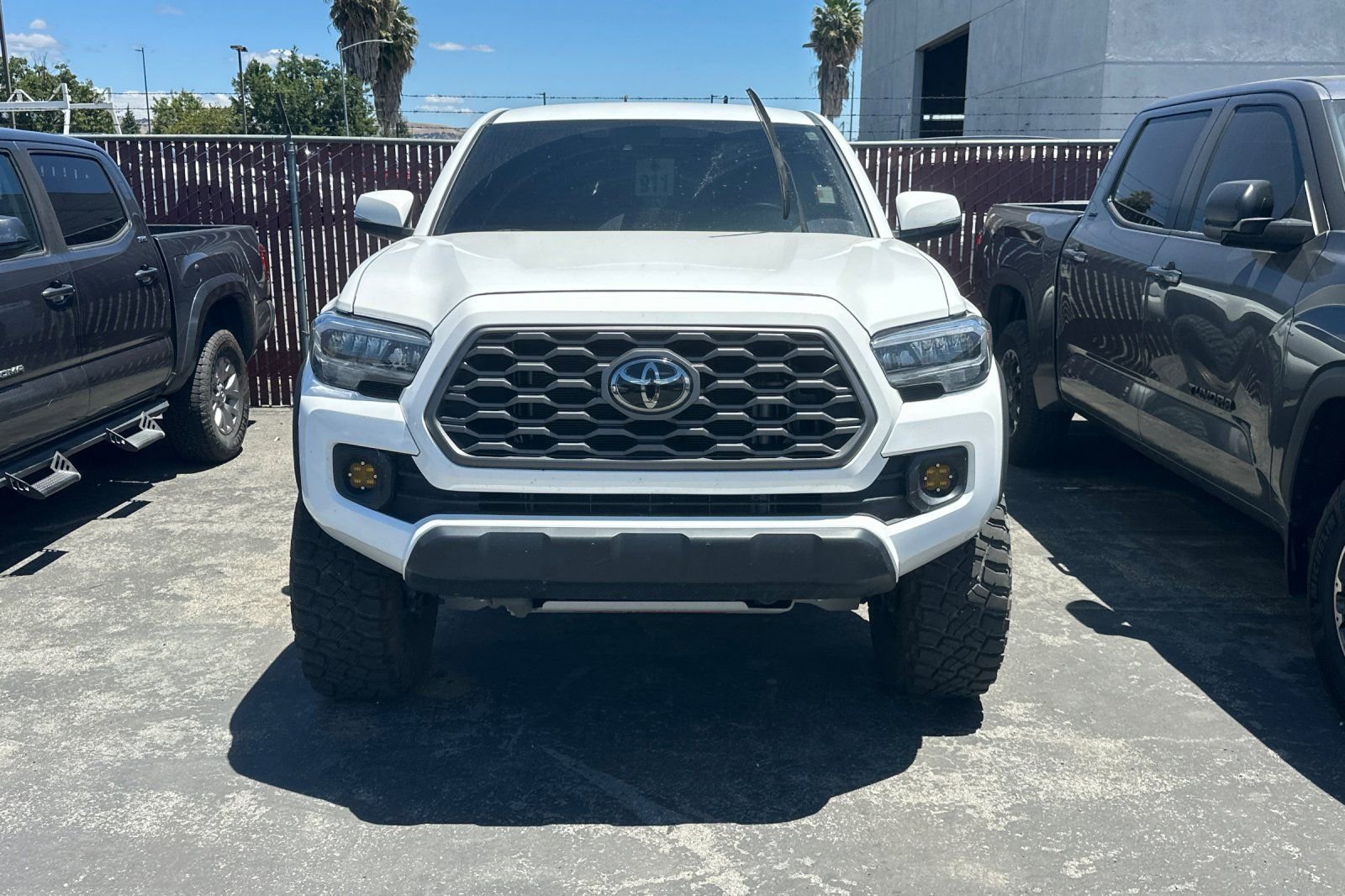 Used 2022 Toyota Tacoma TRD Off-Road AWD/4WD image 3