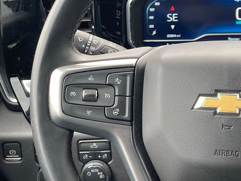 Used 2023 Chevrolet Silverado 1500 LT AWD/4WD image 14