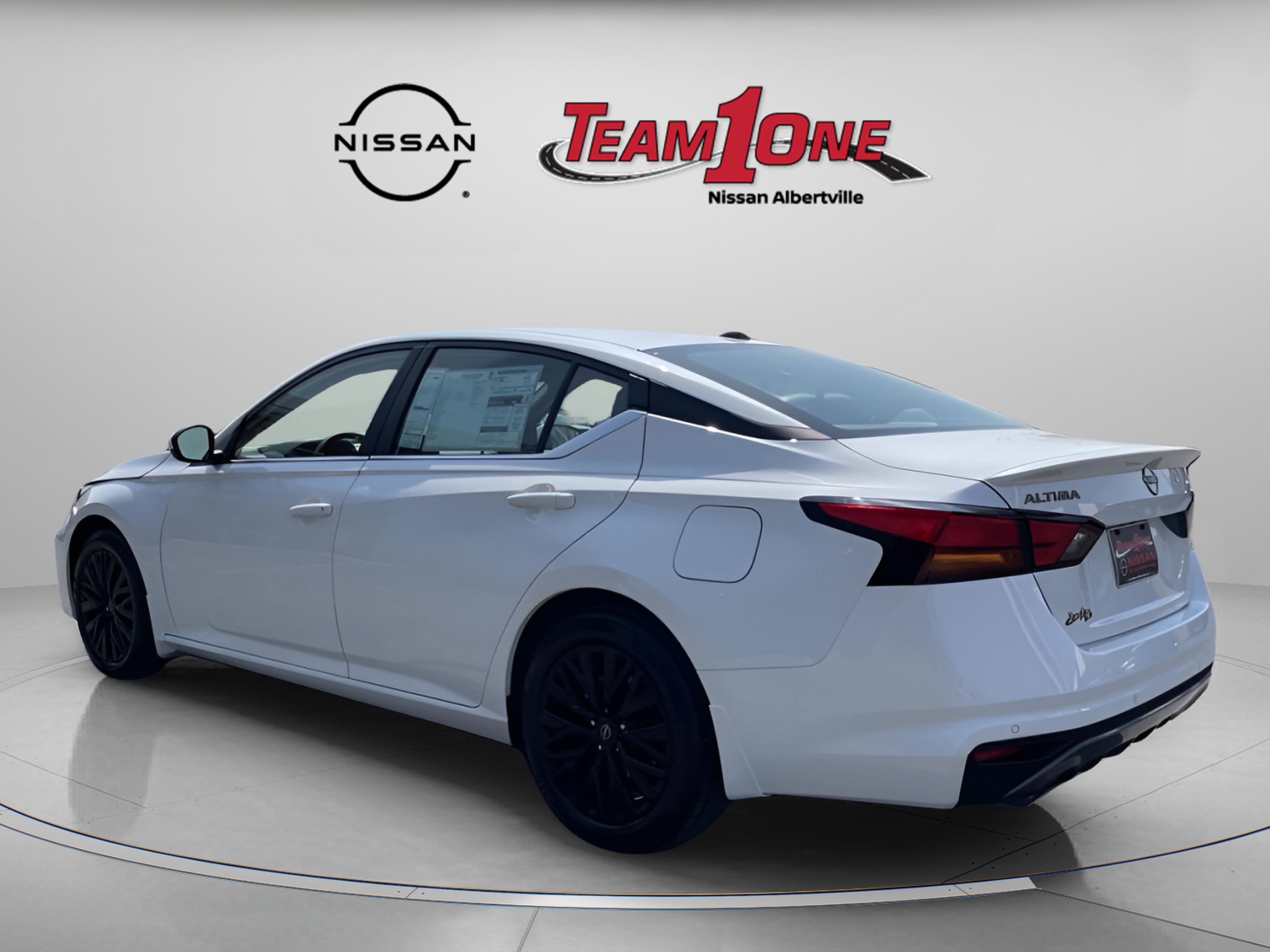 New 2026 Nissan Altima 2.5 SV FWD image 9