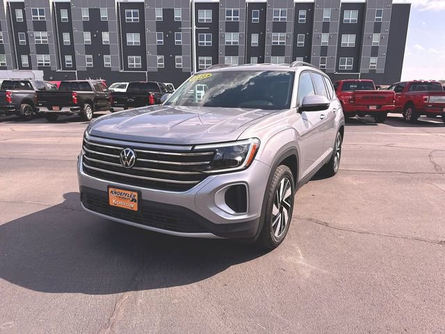 Used 2025 Volkswagen Atlas SE AWD/4WD image 1