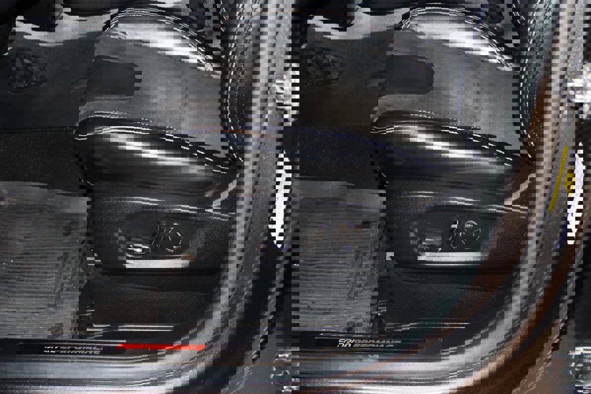 Used 2019 Ford Edge ST w/ Cold Weather Package image 32