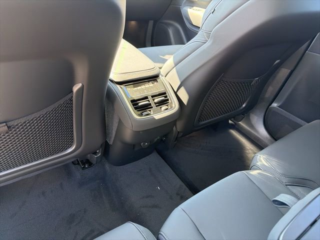 New 2026 Volvo XC90 B5 Core w/ Protection Package Premier AWD/4WD image 10