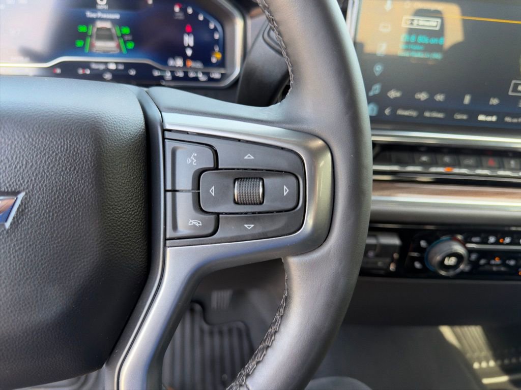 Used 2025 Chevrolet Silverado 1500 RST image 5