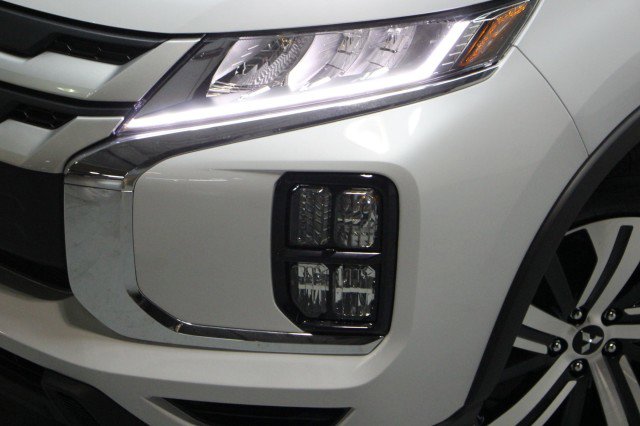 New 2025 Mitsubishi Outlander Sport ES image 2