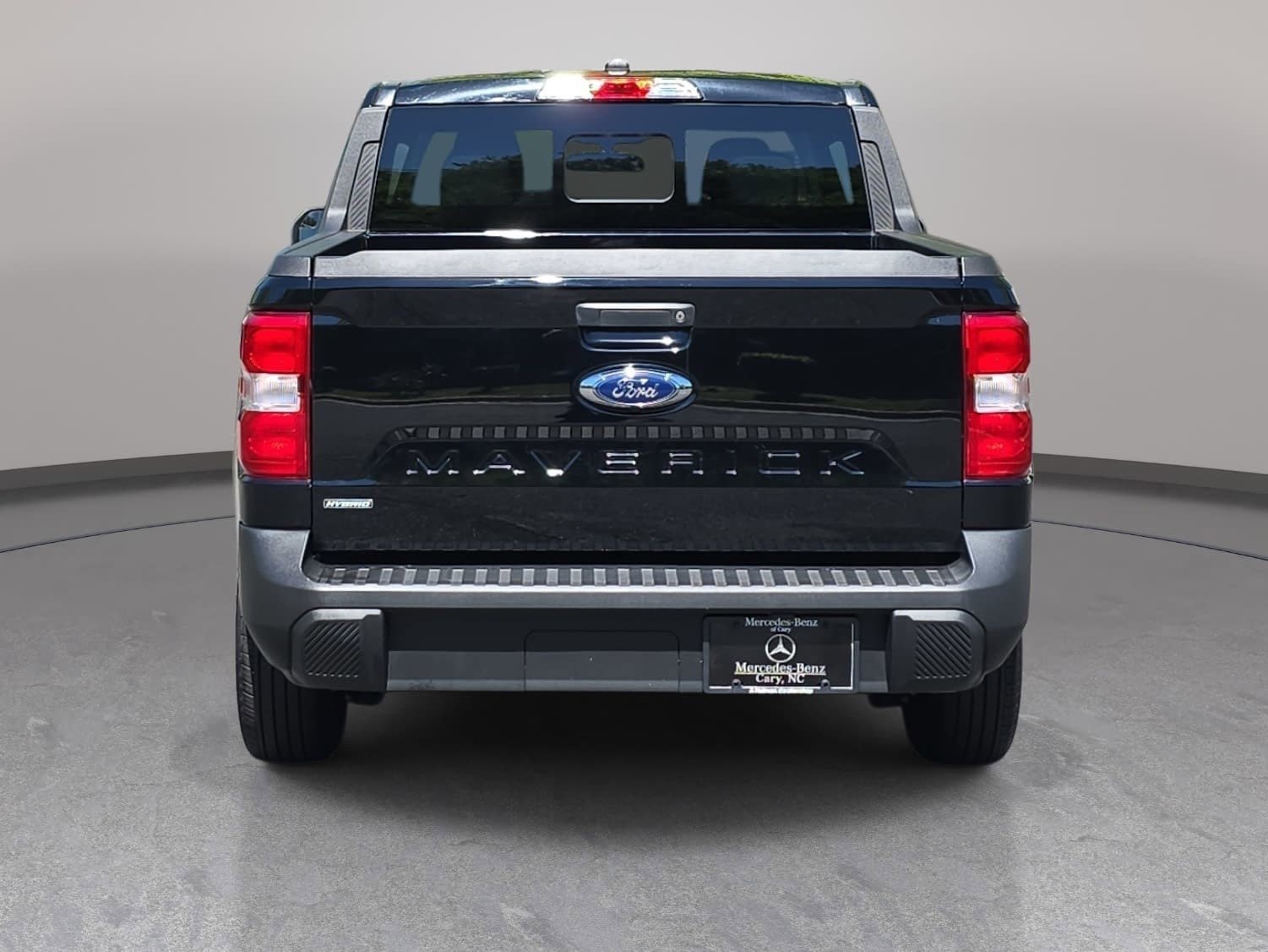 Used 2023 Ford Maverick Lariat FWD image 6