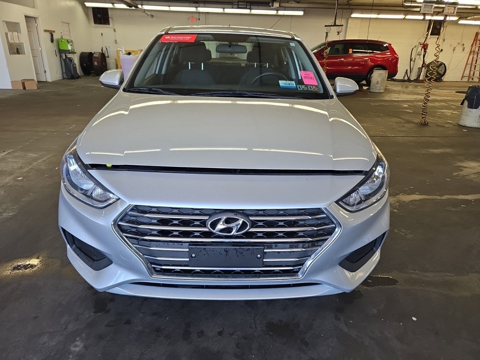 Used 2019 Hyundai Accent SE FWD image 2