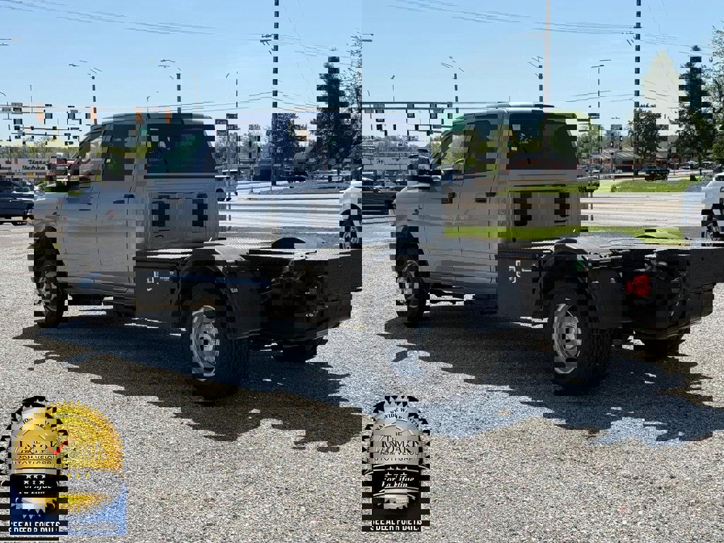 Used 2024 RAM 3500 Tradesman w/ Cold Weather Group RWD image 7