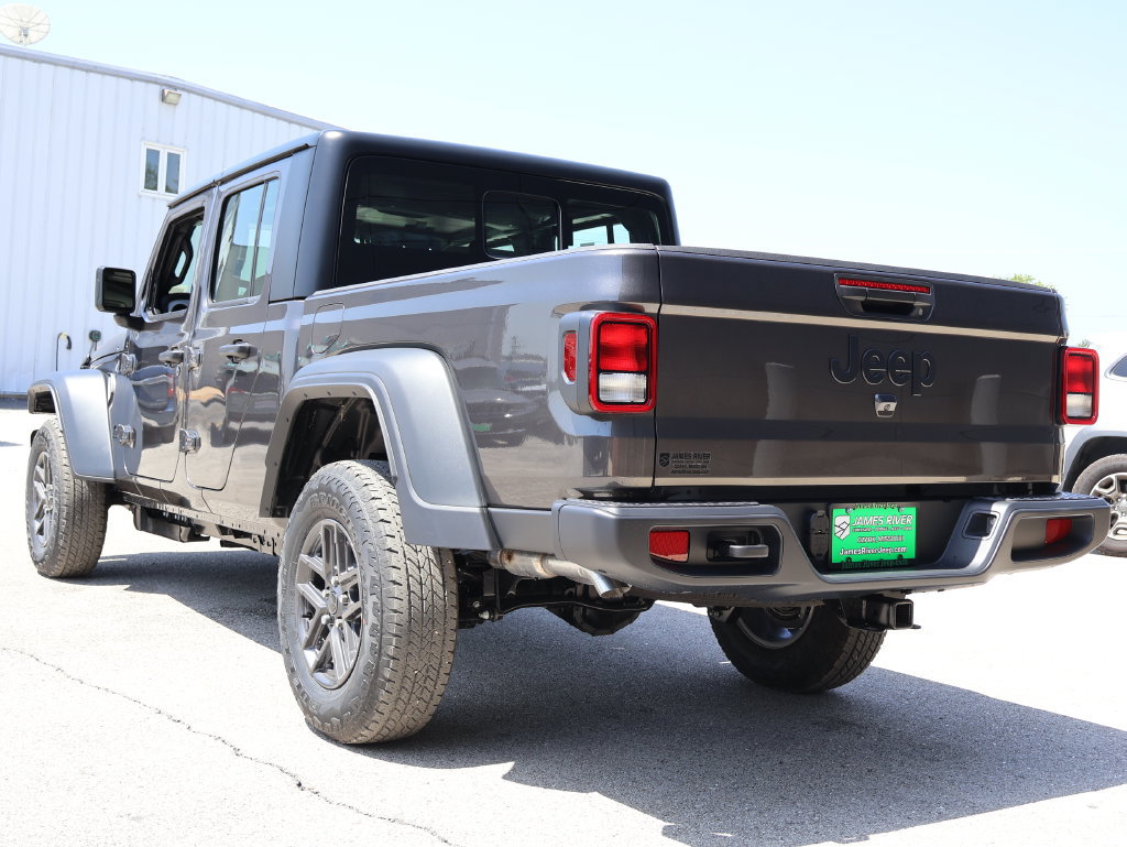 New 2026 Jeep Gladiator Sport AWD/4WD image 3